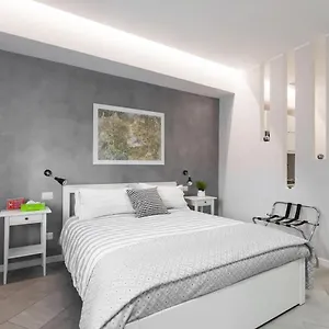 Interno 1 Roma Luxury Con Balcone Apartment