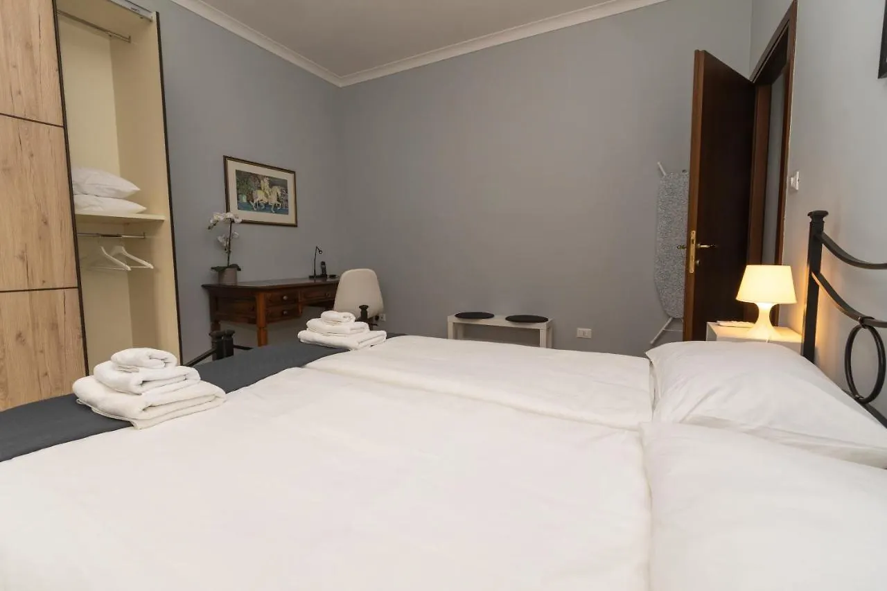 Rome 15MinModern Accommodation, Airport,Station,Linkhouseciampino 0*, Ciampino