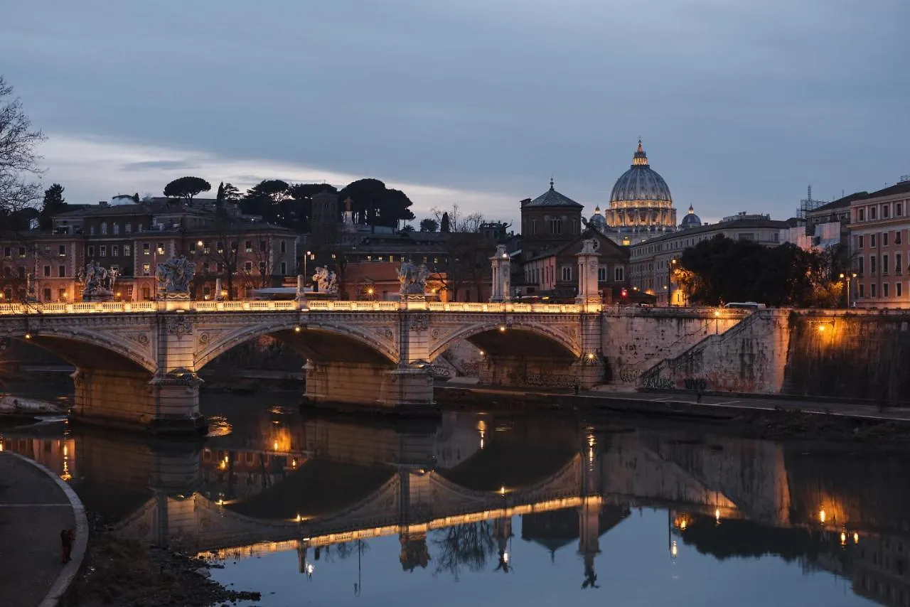 Rome 15MinModern Accommodation, Airport,Station,Linkhouseciampino Ciampino